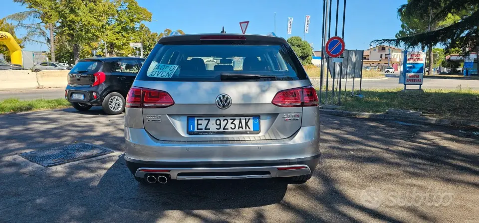 Volkswagen Golf — foto 4